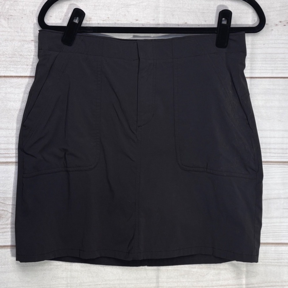 Eddie Bauer Travex Skort Womens 10 Black Hiking Travel Active Skirt with Shorts